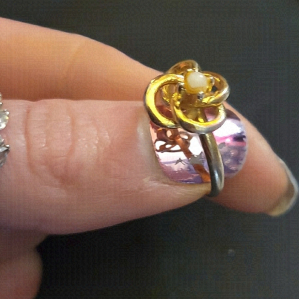White&yellow gold tone  ring